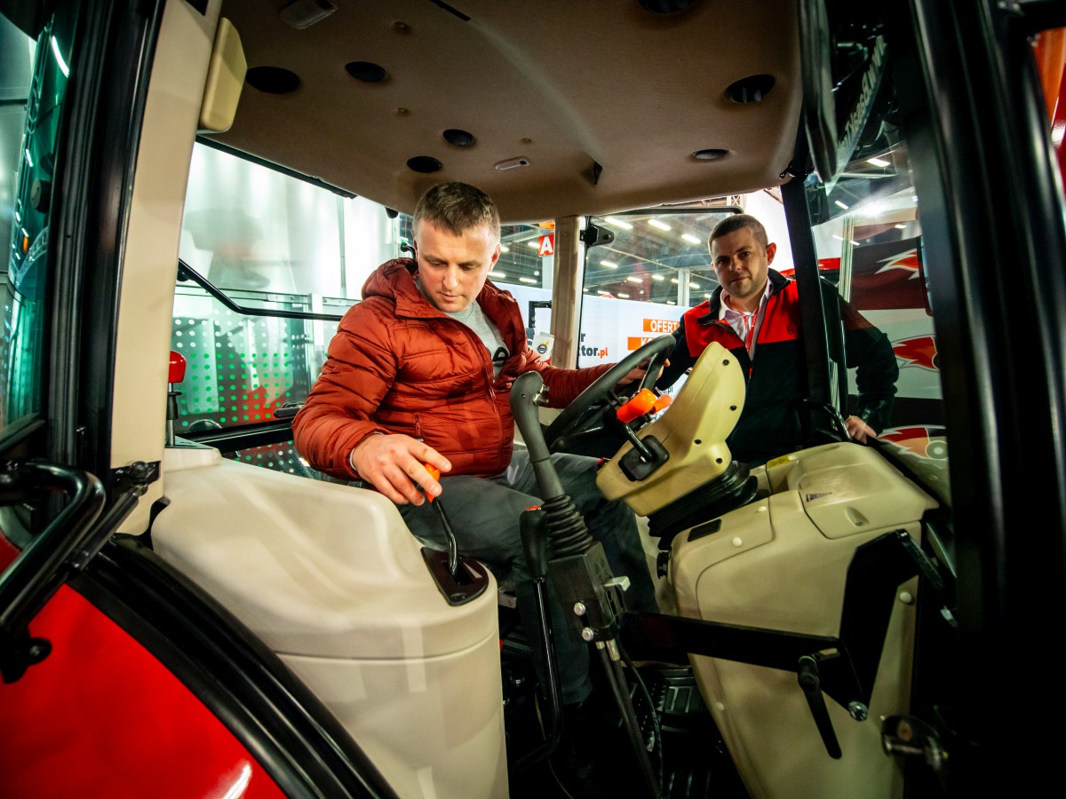 SuperTraktor.pl na targach AGROTECH 2023