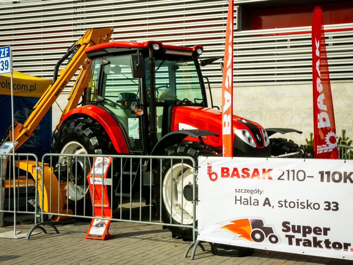 SuperTraktor.pl na targach AGROTECH 2023